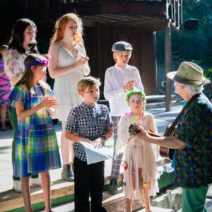 Children singing at Theatricum